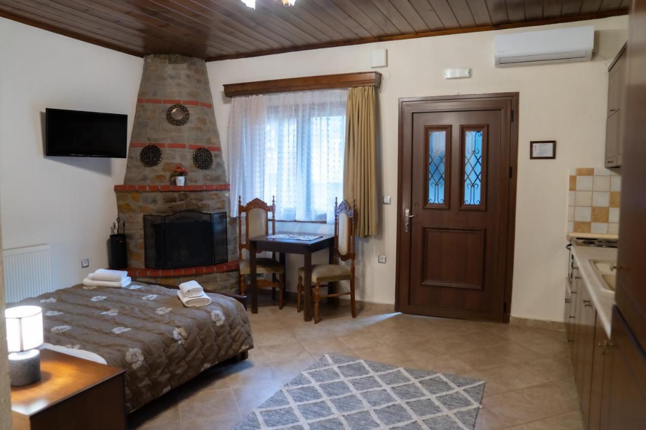 Παραδοσιακός Ξενώνας Ραχάτι Orma Bagian luar foto