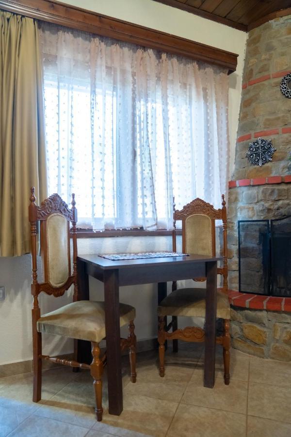 Παραδοσιακός Ξενώνας Ραχάτι Orma Bagian luar foto